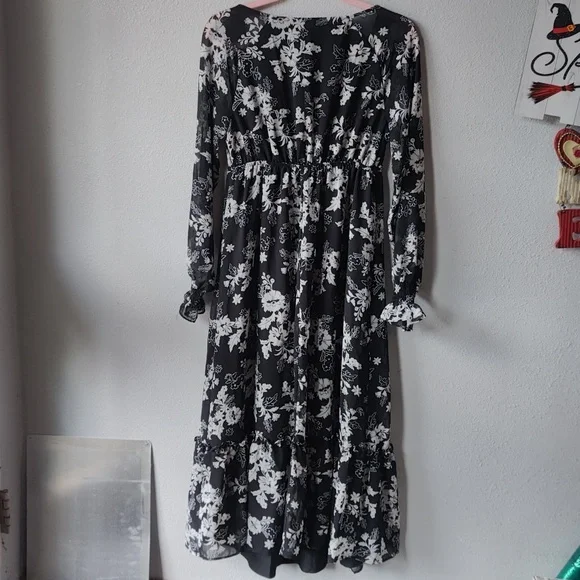 Isabel Maternity Black and White Floral Long Sleeve Dress NWT Size S Sheer Lined - Picture 9 of 9